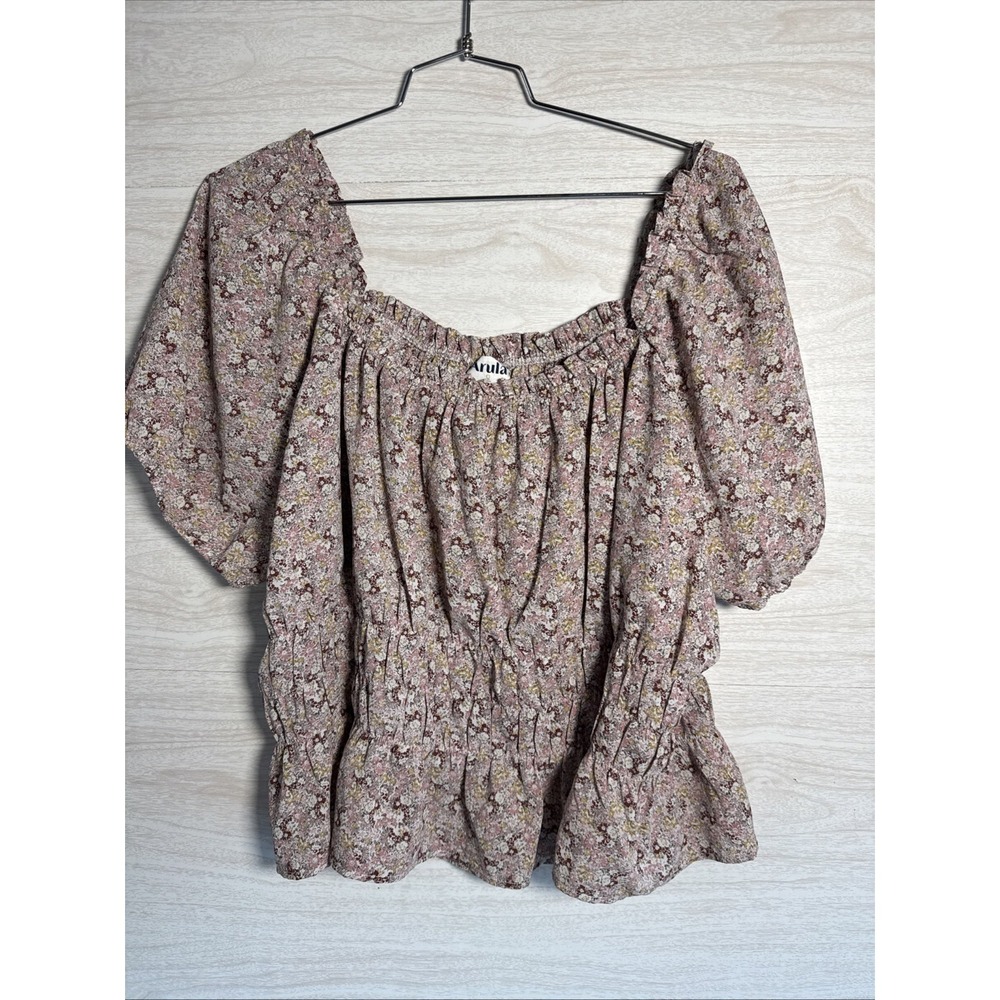 Arula floral top features Smocked Waist Square Neck Sz XL/1x